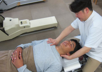 池田健星選手の治療風景２